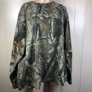 Mens long sleeve camouflage shirt size 3XL